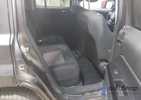 2016 Jeep Patriot Latitude из США, поврежденный, VIN 1C4NJRFB7GD751552